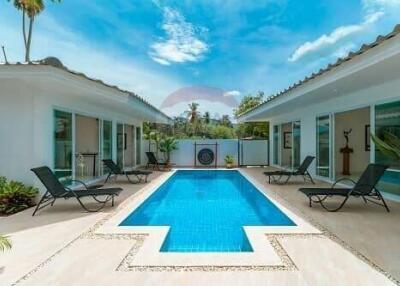 4 Bedrooms villa for rent