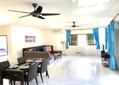 Villa  9 bedrooms  for rent in Lamai