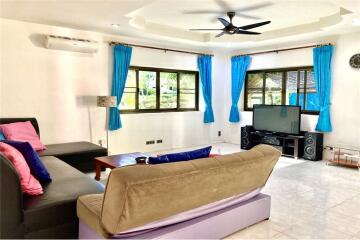 Villa  9 bedrooms  for rent in Lamai