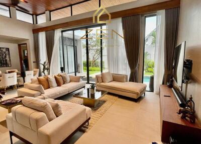 Luxury Villa with 3 Bedrooms in Bang Tao for Rent