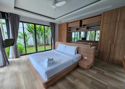Modern House with 3 Bedrooms in Bang Tao for Rent