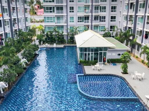 Apartment complex with swimming pool