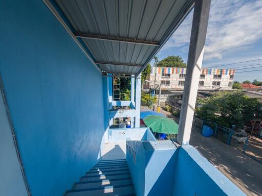 Exterior staircase and corridor