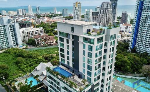 Spacious 1-Bedroom Condo with Ocean Views in The Point Pratumnak, Pattaya