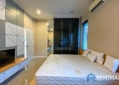 Ready to move in Luxury Pool Villa at Huai Yai