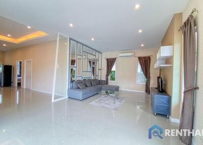 Ready to move in Luxury Pool Villa at Huai Yai