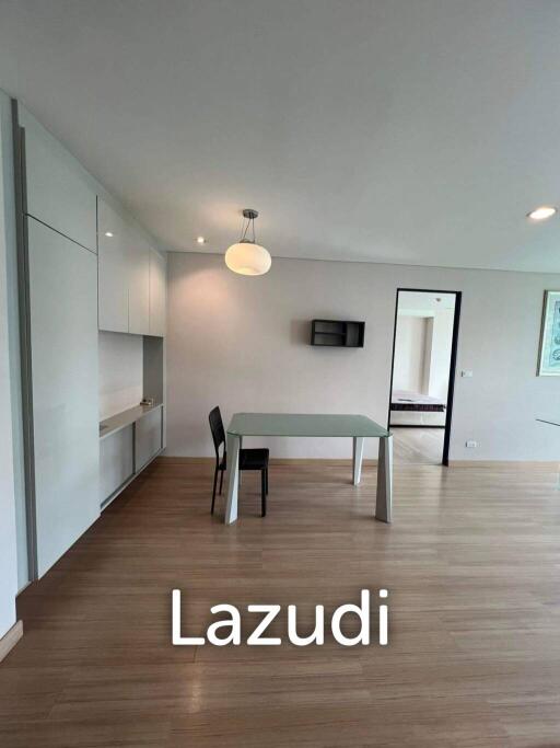 2 Bed 2 Bath 80 SQ.M The Address Pathumwan