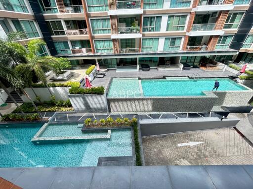 Pool View 3 Bed 2 Bath Condo in Central Pattaya CS8129