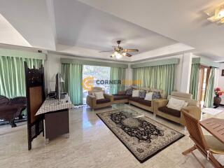 7 bedroom House in Central Park 4 East Pattaya