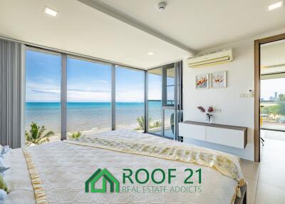 SALE Waters Edge Condo 1 Bedroom with Furniture and stunning seaview 70 Sqm A luxury Beachfront Condo in Na Jomtien / S-0843K