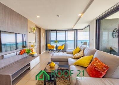 SALE Waters Edge Condo 1 Bedroom with Furniture and stunning seaview 70 Sqm A luxury Beachfront Condo in Na Jomtien / S-0843K