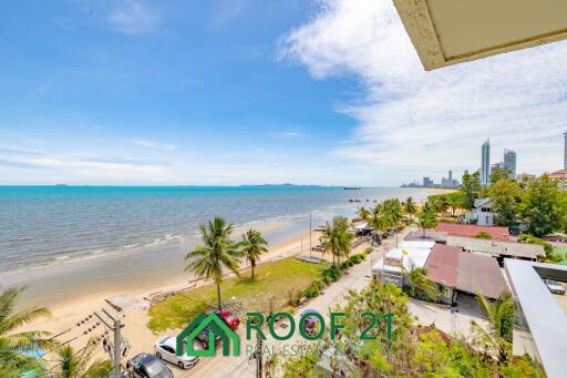 SALE Waters Edge Condo 1 Bedroom with Furniture and stunning seaview 70 Sqm A luxury Beachfront Condo in Na Jomtien / S-0843K