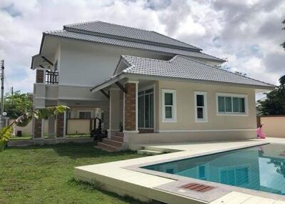 Pool Villa for Rent in Ton Pao, San Kamphaeng