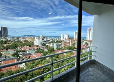 ขาย คอนโด 2 ห้องนอน 83 ตร.ม. ใน  View Talay 2, Pattaya