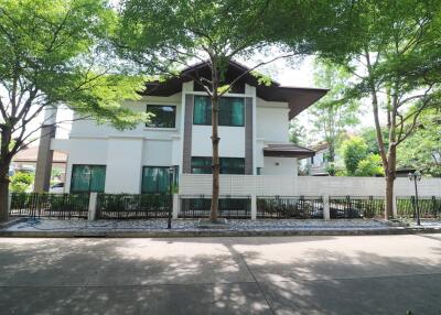 3 Bedroom, 3 Bathroom, 2-Level Home For Sale In The Elite Estate Of Le Cellini, Udon Thani, Thailand