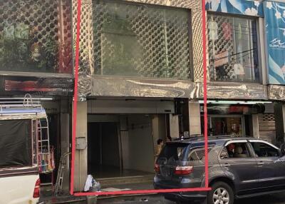 4 Storey Commercial Building For Sale in Baiyoke Night Market, Bangkok