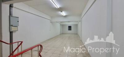 4 Storey Commercial Building For Sale in Baiyoke Night Market, Bangkok