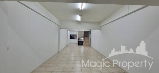 4 Storey Commercial Building For Sale in Baiyoke Night Market, Bangkok