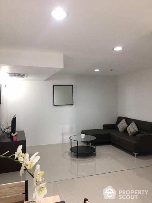 2-BR Condo at The Waterford Diamond Tower Sukhumvit near BTS Phrom Phong