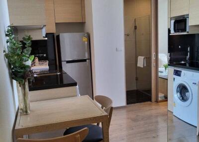 Studio Condo at Park Origin Phrom Phong near BTS Phrom Phong