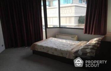 2-BR Condo at Regent Royal Place 1 Condominium near BTS Ratchadamri (ID 422290)