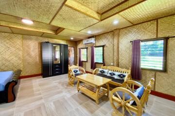 Large house 12 beds for sale in Doi Saket, Chiang Mai