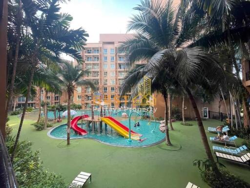 2 Bedrooms Condo in Atlantis Condo Resort Jomtien C011946