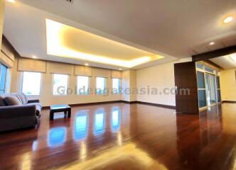 4 Bedrooms Penthouse Apartment For Rent - Sathorn