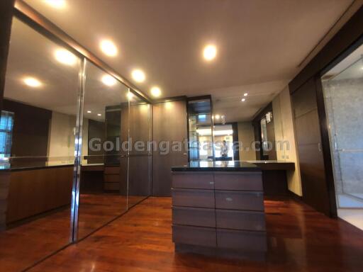 4 Bedrooms Penthouse Apartment For Rent - Sathorn