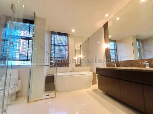 4 Bedrooms Penthouse Apartment For Rent - Sathorn