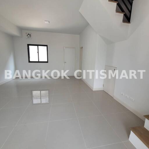 Townhouse at Pleno Vibhavadi - Donmueng for sale