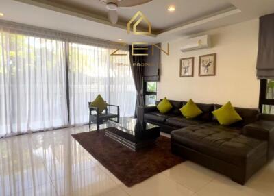 Modern Villa with 5 Bedrooms in Bang Tao for Rent