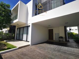 Modern Villa with 5 Bedrooms in Bang Tao for Rent