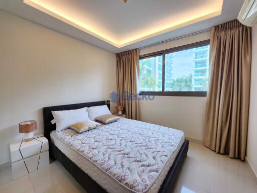 2 Bedrooms Condo in Club Royal Wongamat C011717