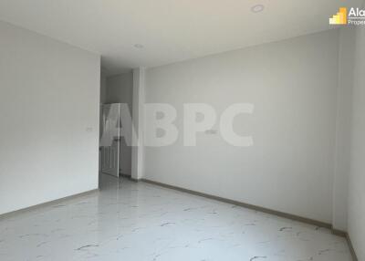 Super Affordable 3 Bed 2 Bath House in East Pattaya ABPC1183