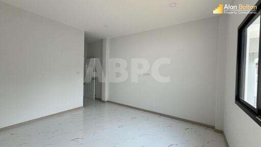 Super Affordable 3 Bed 2 Bath House in East Pattaya ABPC1183