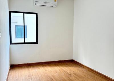 Townhouse for Rent at Areeya Mandarina Sukhumvit 77