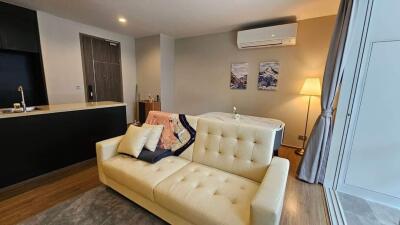 Condo for Rent at Q Prasarnmit