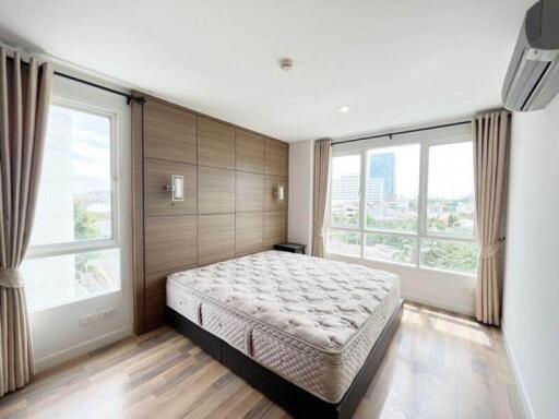 Condo for Sale at The Silk Phaholyothin-Aree 2