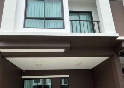 Townhouse for Rent at Thanda Plus Wongwaen - Theparak