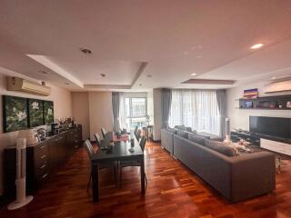 3-bedroom spacious condo for sale close to BTS Ekamai