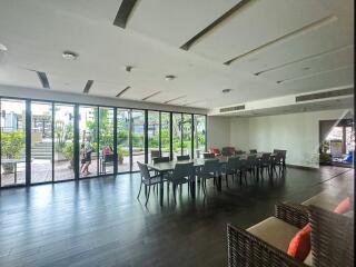 1-bedroom spacious condo for sale close to MRT Lumpini