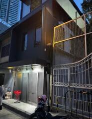 For Rent Bangkok Retail Sukhumvit BTS Asok Khlong Toei