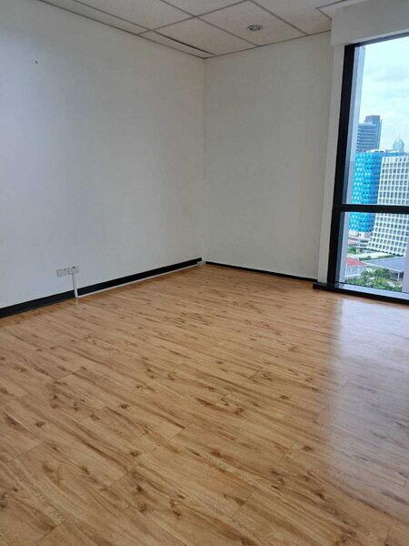 For Rent Bangkok Office Silom BTS Sala Daeng MRT Si Lom Bang Rak