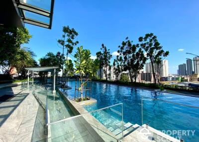 2-BR Condo at Whizdom Essence Sukhumvit near BTS Punnawithi