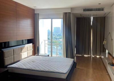 1-BR Condo at Nusasiri Grand Condominium near BTS Ekkamai