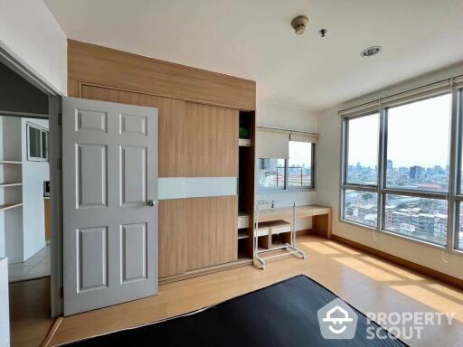 1-BR Condo at Life @ Ratchada-Huaikwang near MRT Sutthisan