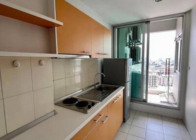 1-BR Condo at Life @ Ratchada-Huaikwang near MRT Sutthisan