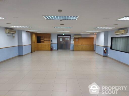 Office Space for Sale in Thung Phaya Thai