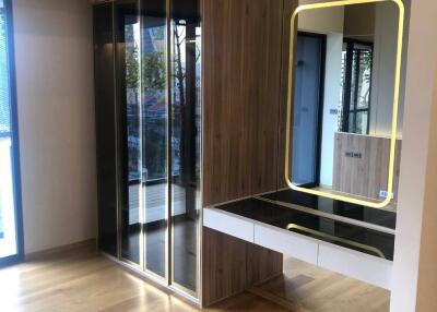 1-BR Condo at Siamese Exclusive Sukhumvit 31 near MRT Sukhumvit